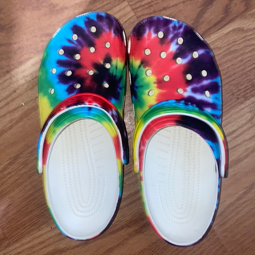 rainbow crocs
